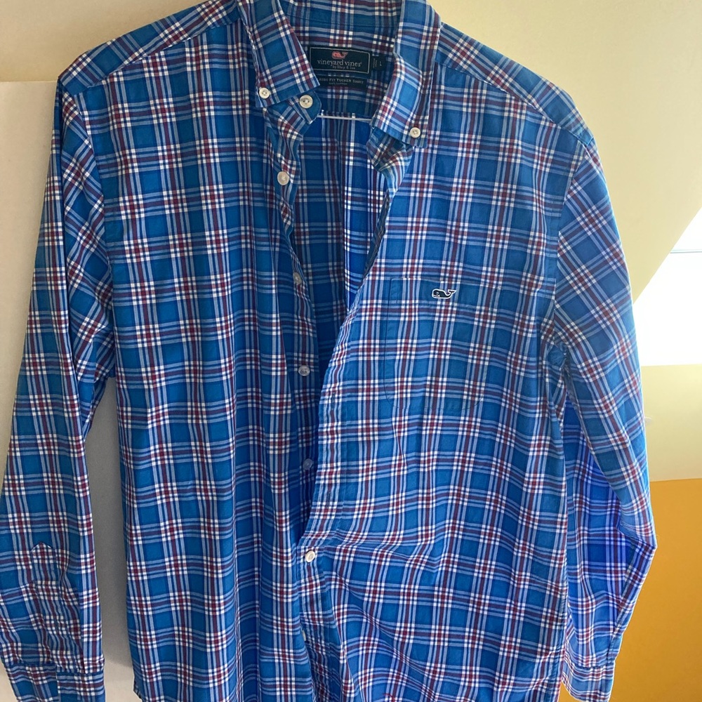 Vineyard Vines, classic fit tucker shirt- L